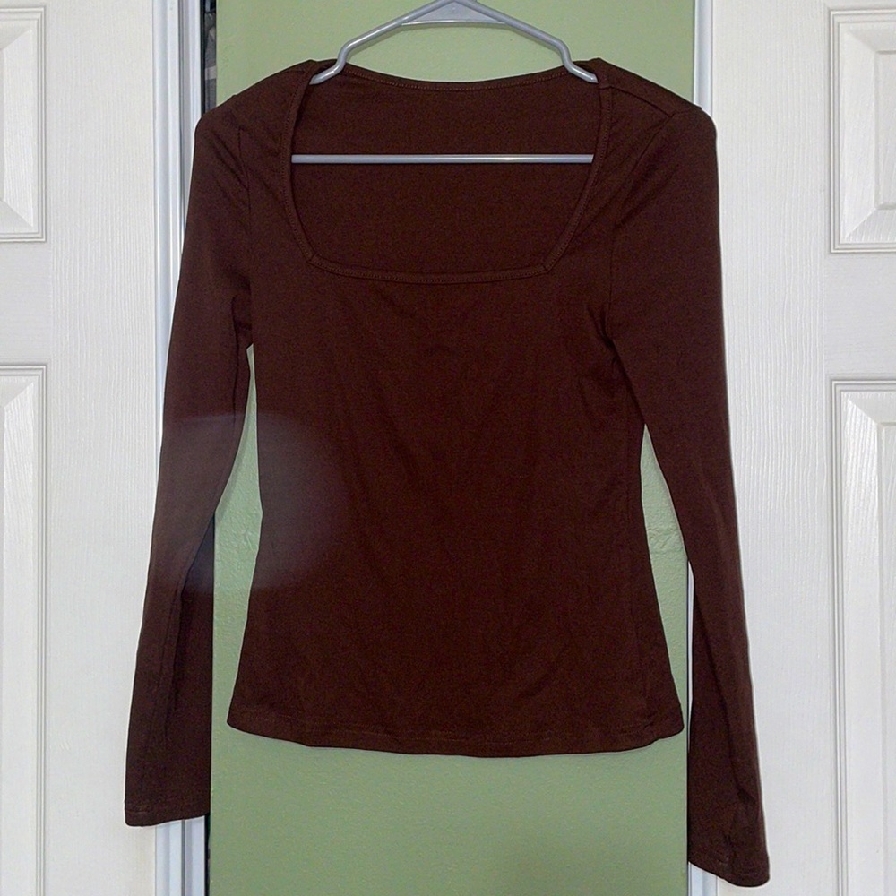 Long Sleeve Top, Size Medium, Great Condition!